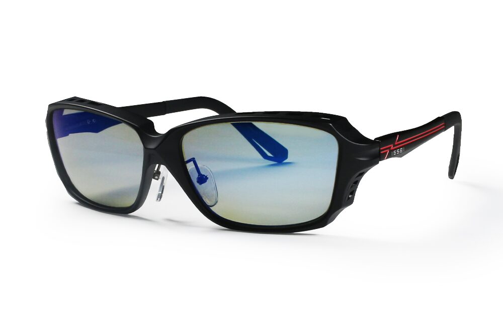 ZEQUE SHADE – ISSEI EDITIONの写真